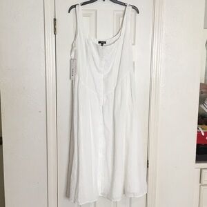 NWT Aqua Gorgeous Solid White Button Front Maxi Dress